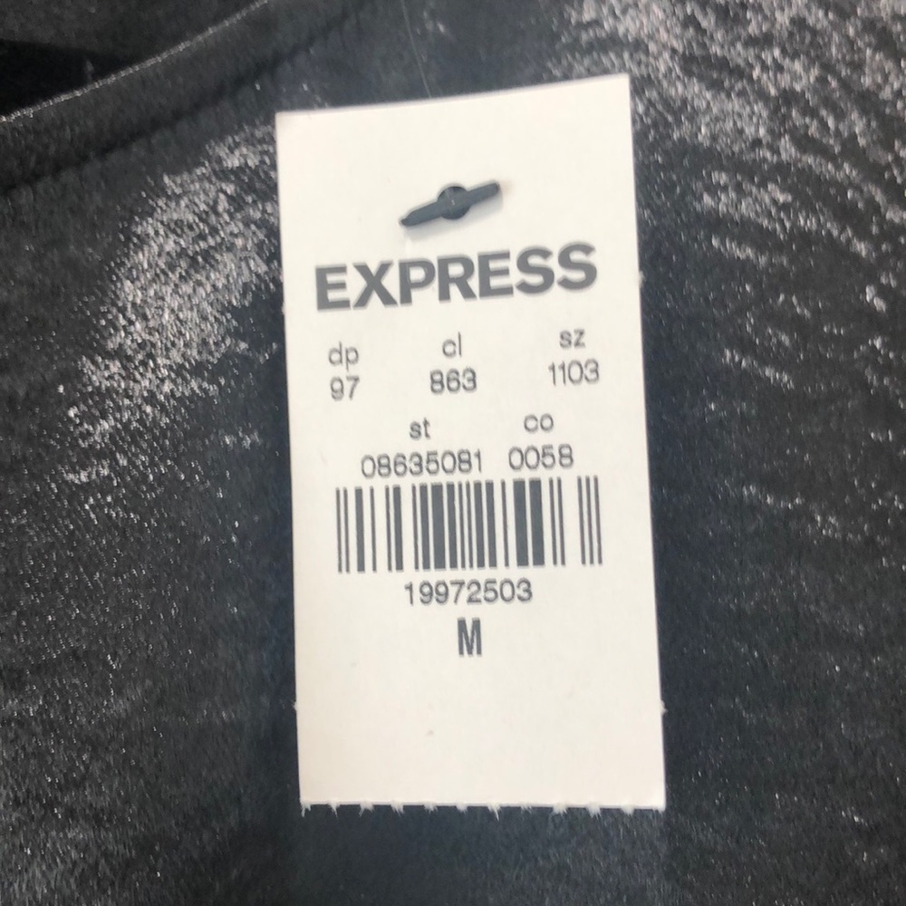 Express Top - Picture 6 of 8